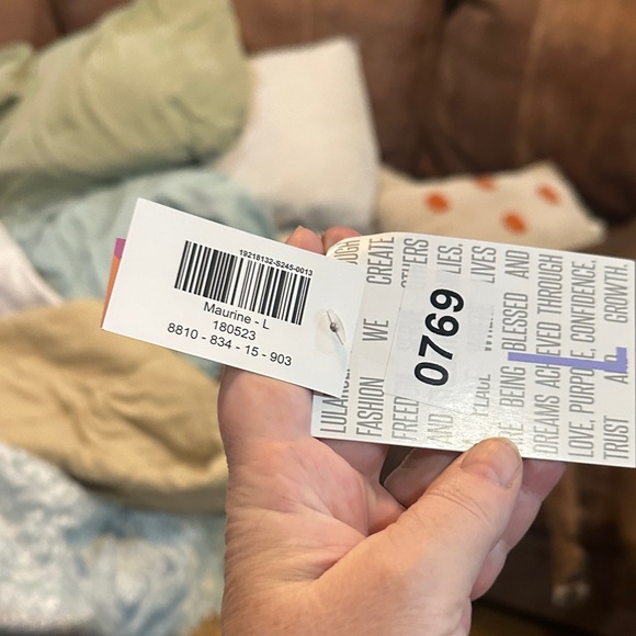 LuLaRoe Olive Green Top - Picture 3 of 4